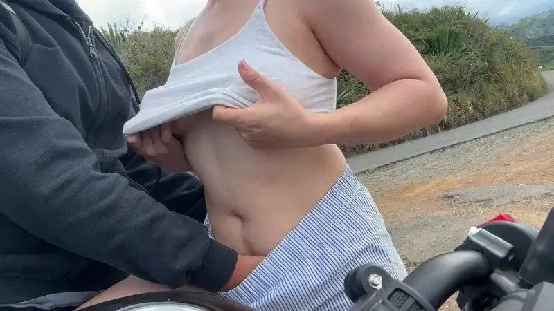 POST THUMB