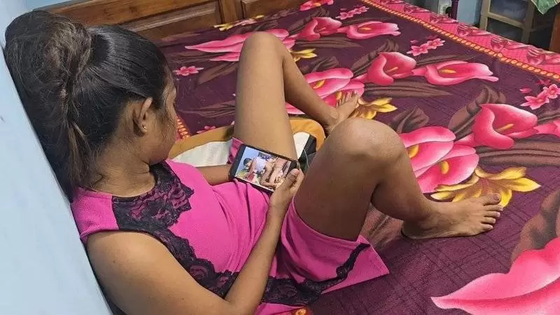 POST THUMB