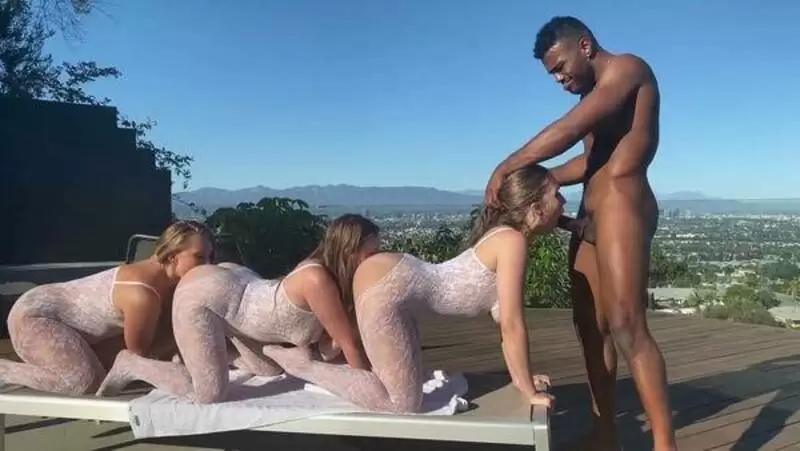 POST THUMB
