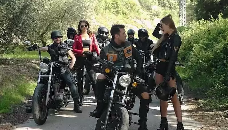 POST THUMB